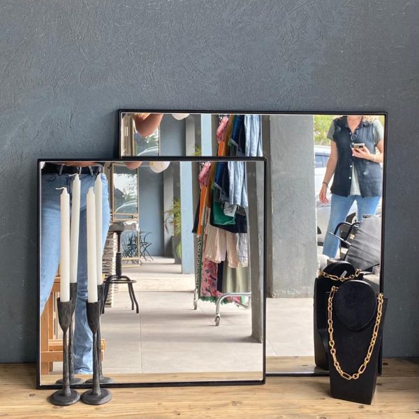 מראת מסגרת ברזל שחור\זהב (איסוף עצמי)