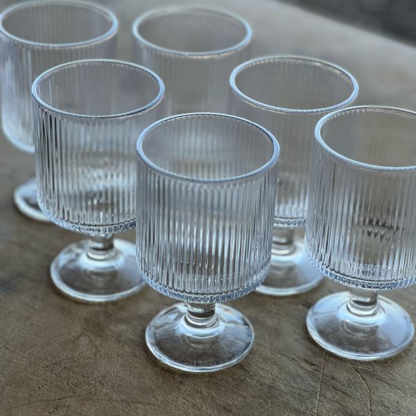 שישיית גביעים עם פסים