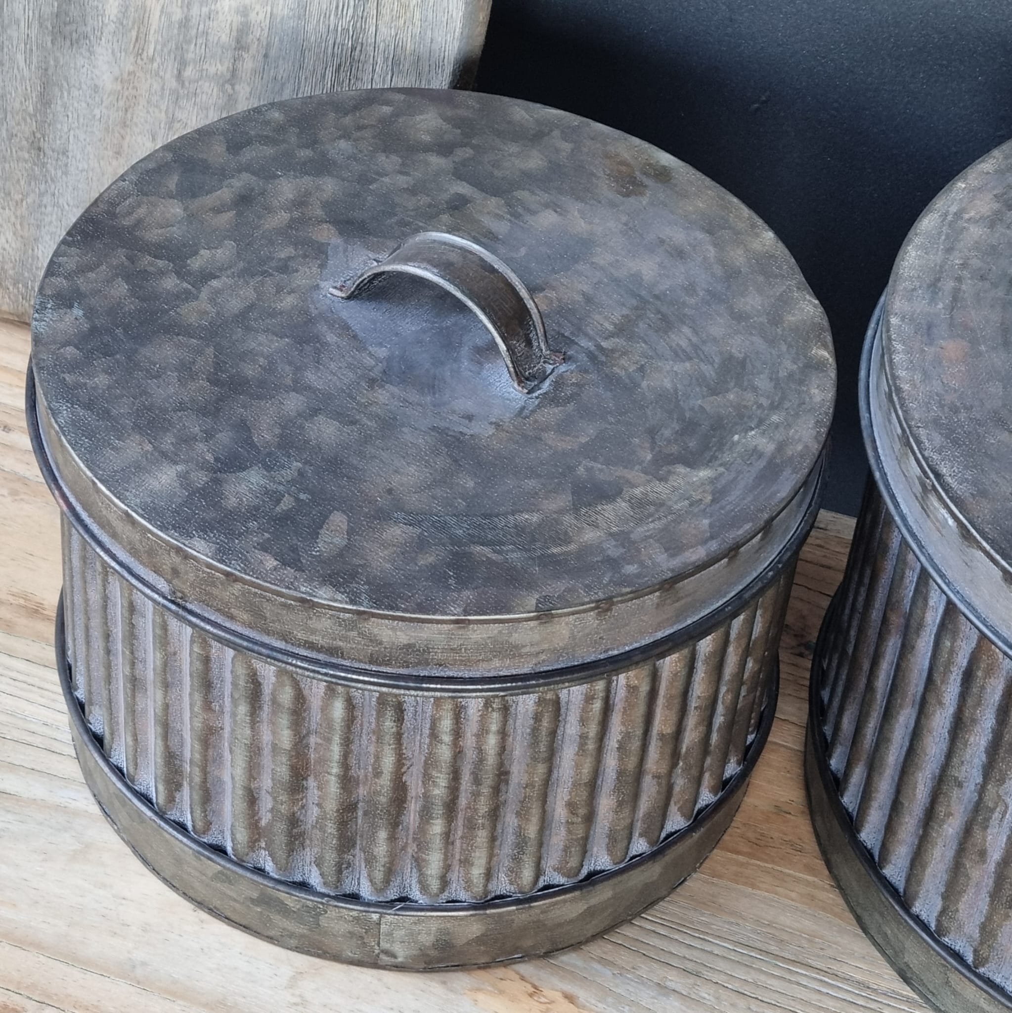 קופסאות פח עגולות – תמונה 3