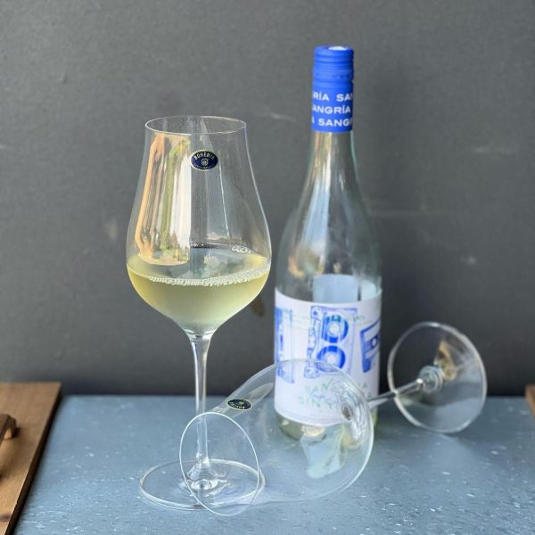 שישיית גביעי יין