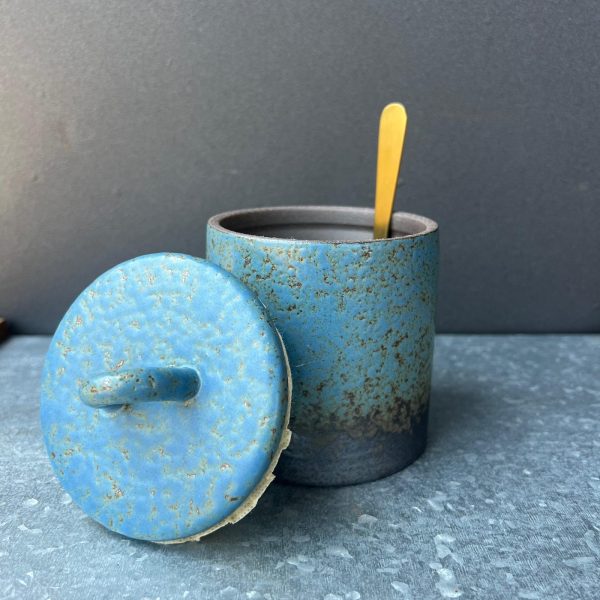 צנצנת קרמיקה בעיצוב וינטג